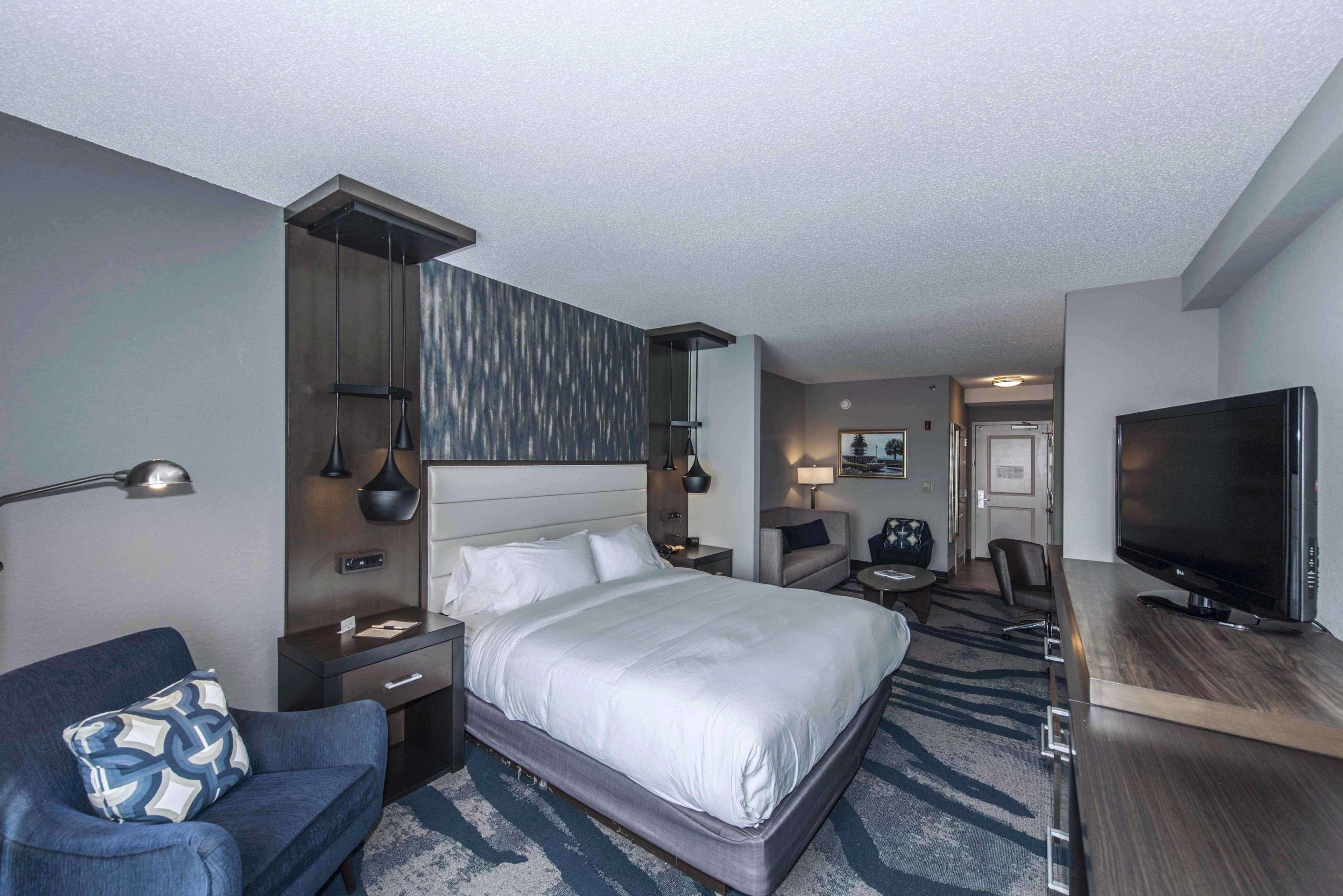 Hotel Doubletree By Hilton North Charleston - Convention Center Extérieur photo