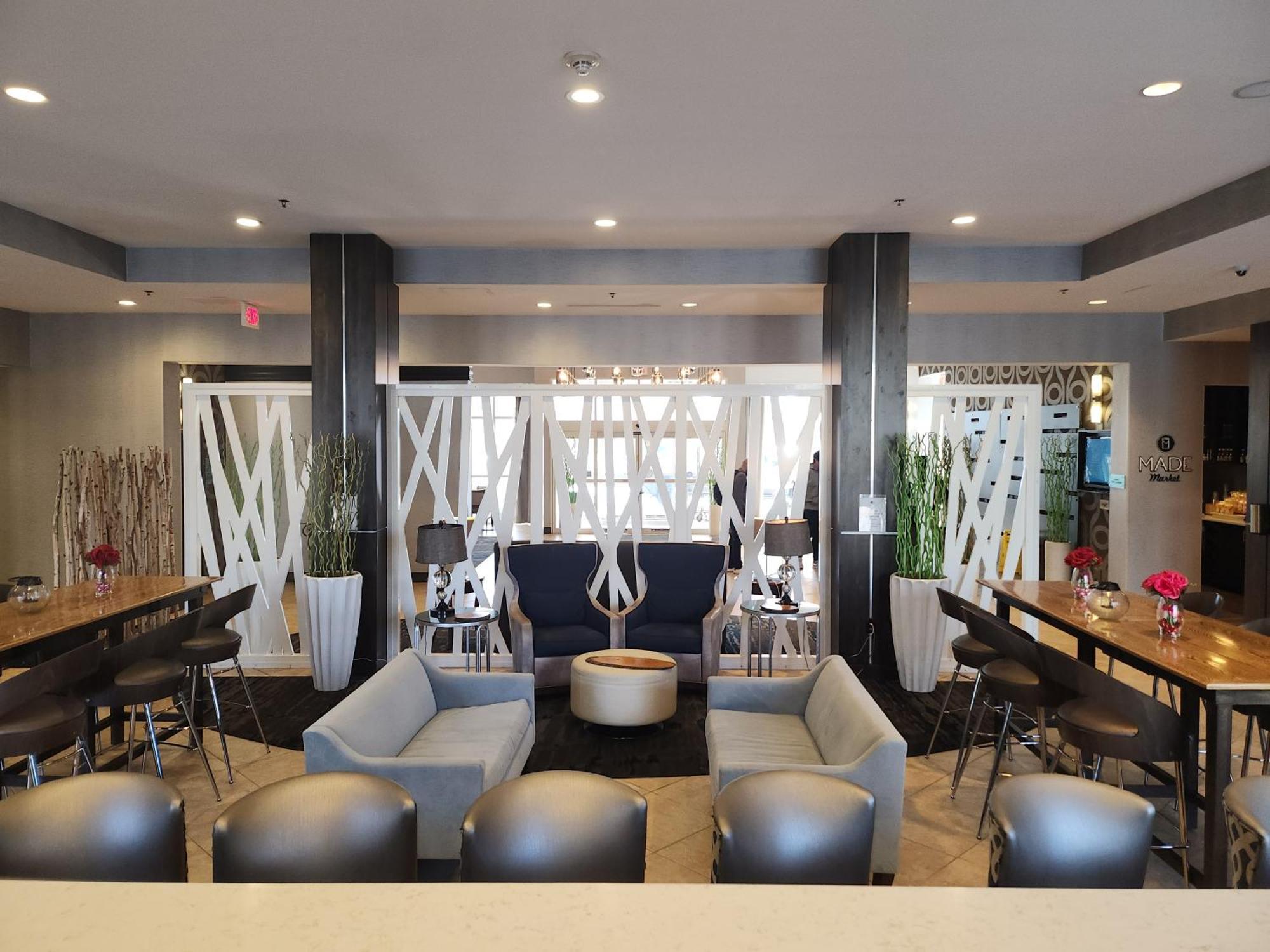 Hotel Doubletree By Hilton North Charleston - Convention Center Extérieur photo